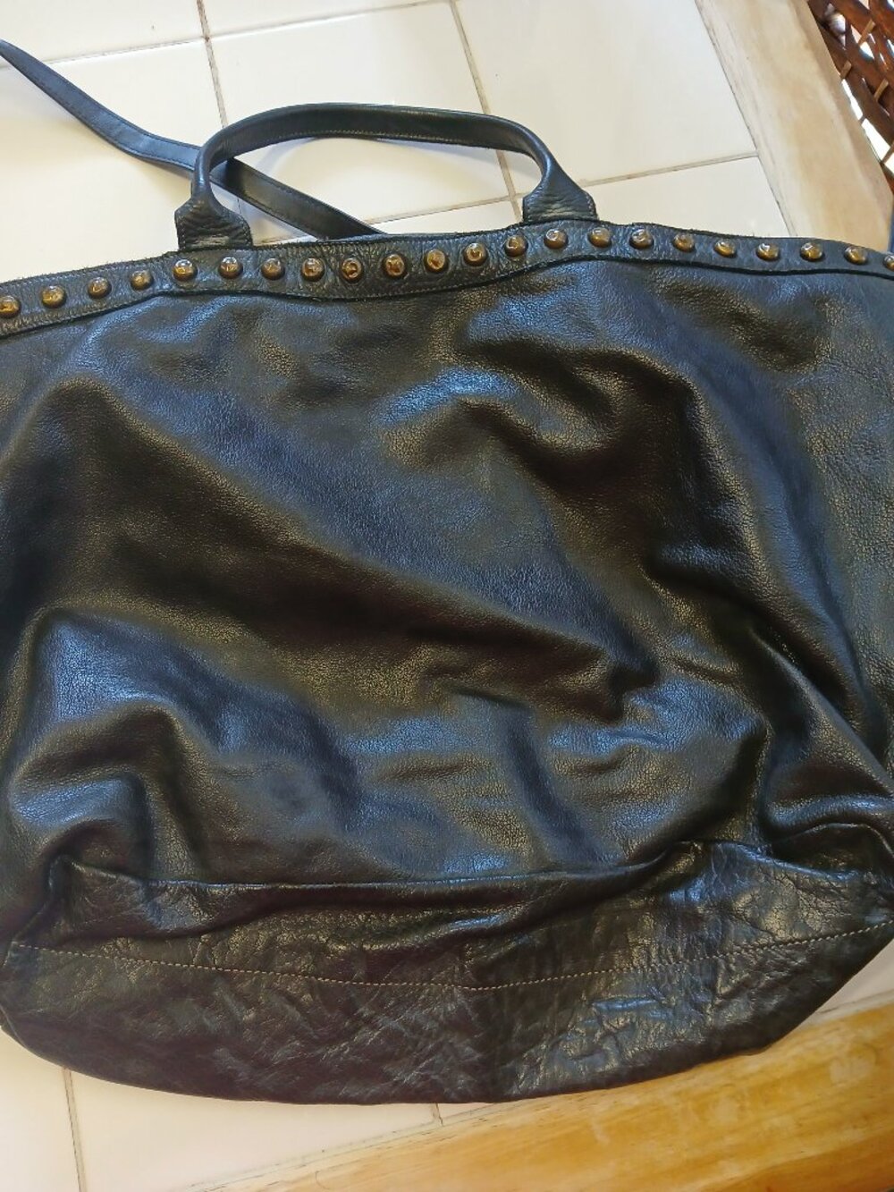 Handbag - Picture 3 of 3